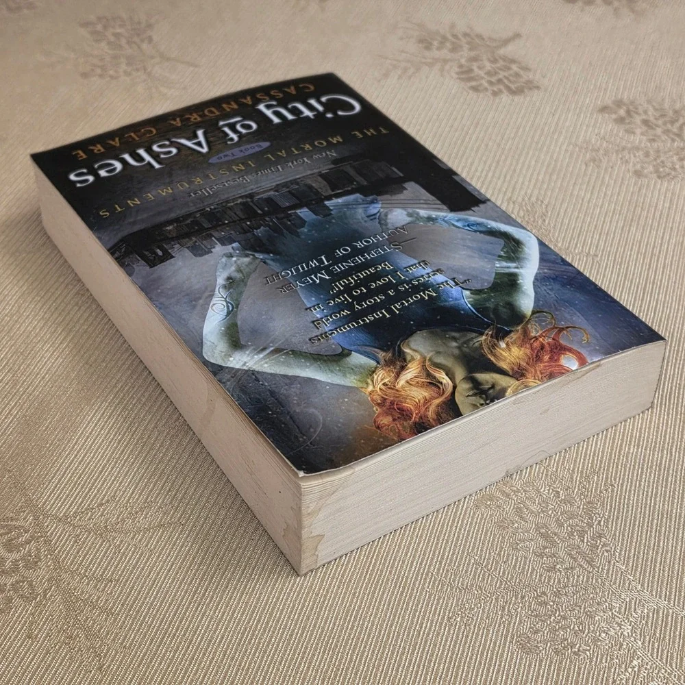 City of Ashes Cassandra Clare The Mortal Instruments Book 2 Paperback YA Fantasy